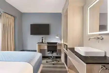 Wingate by Wyndham Manhattan Midtown - 17