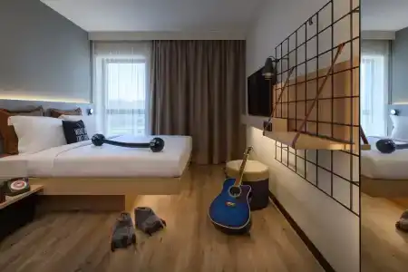 Moxy Lisboa Oriente - 3