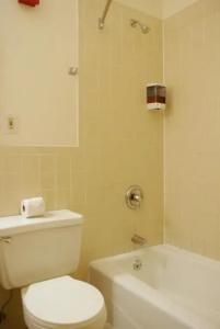 Americana Inn - 17