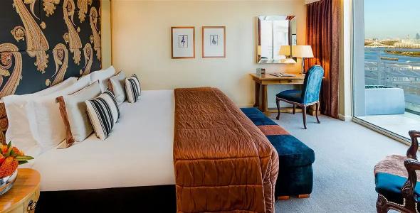 The Chelsea Harbour and Spa - 53