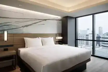Courtyard by Marriott Osaka Honmachi - 3