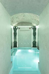 Romanico Palace - 24