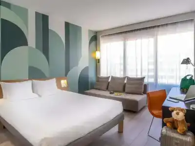 Novotel Campo De Las Naciones - 3