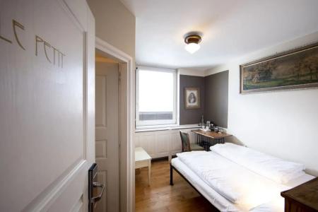Sir Toby's Hostel - 67