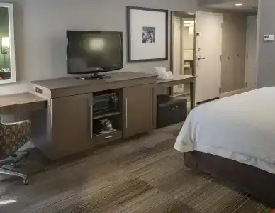 Hampton Inn New Orleans/St.Charles Ave - 41