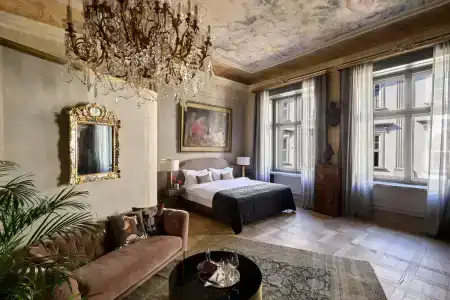 H15 Luxury Palace - 54