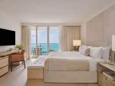 w South Beach - 43