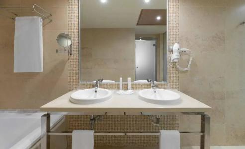 Elba Carlota Beach & Convention Resort - 56