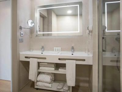 América Sevilla - 52