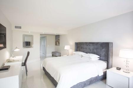 DoubleTree by Hilton Grand Biscayne Bay - 93