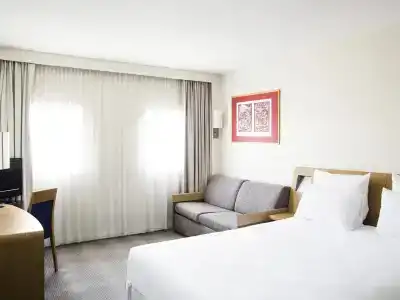 Novotel Barcelona City - 30