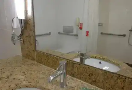 Adana Hiltonsa - 53