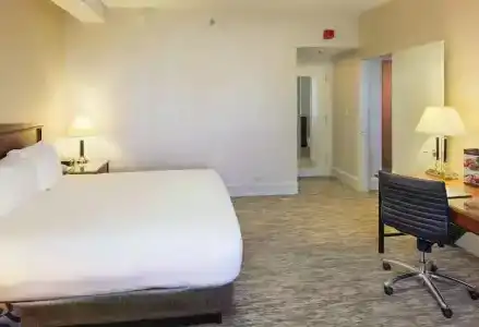 Hilton Netherland Plaza - 68