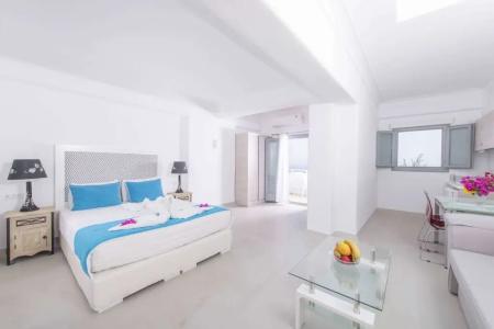 Blue Waves Suites & - 77
