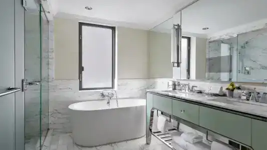 Loews Regency New York - 124