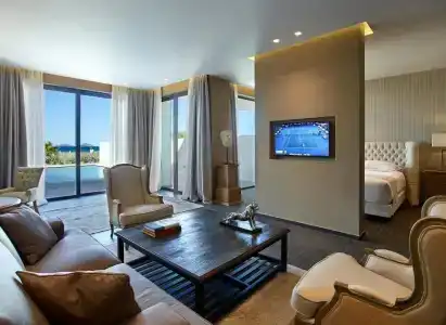 Pelagos Suites & Spa - 21