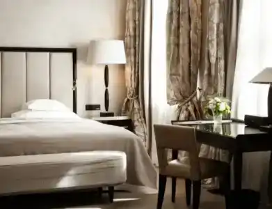 Bayerischer Hof - 74