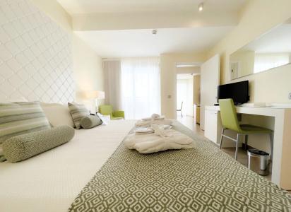 Riviera Beac- Adults Recomended - 66