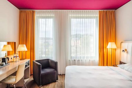 Park Inn by Radisson Stuttgart - 37