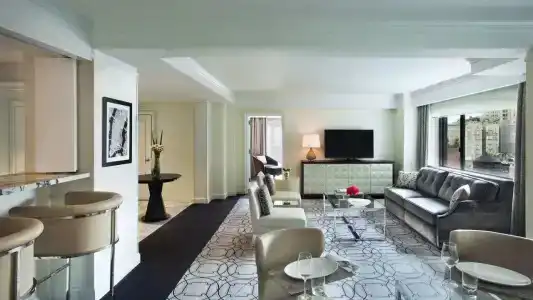 Loews Regency New York - 92