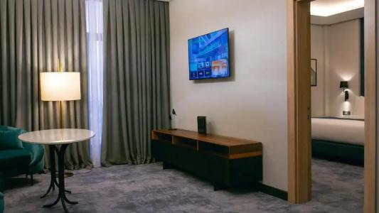 Wyndham Garden - 84