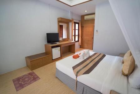 Tonsai Bay - 56