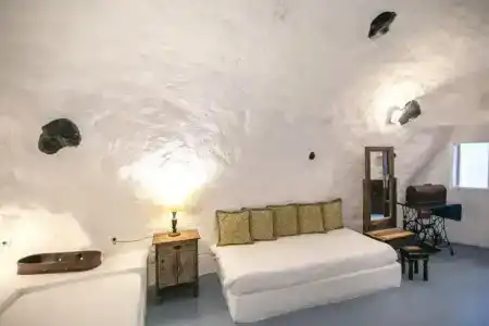 Alexander's Suites - 36