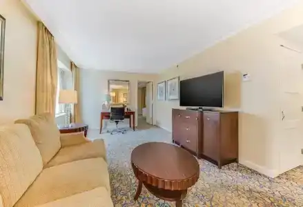 Capital Hilton - 129