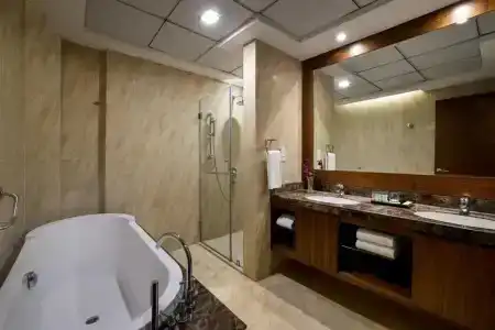 La Suite Dubai & Apartments - 60