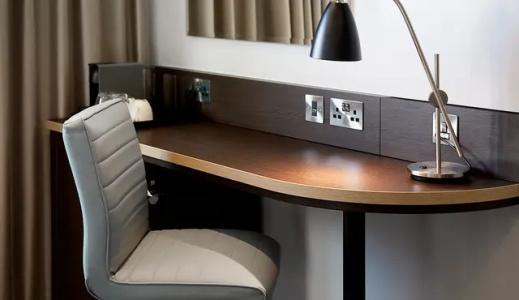 Premier Inn Tottenham Hale - 35