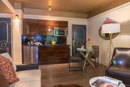 Riviera Suites - 67