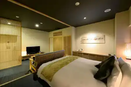 Roppongi S - 80
