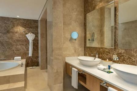 Four Points by Sheraton Production City - 18