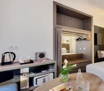 Melia Madrid Serrano - 49
