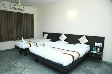Soundarya - 19