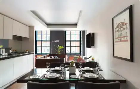 Grosvenor House Suites - 80
