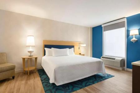 Home2 Suites Long Island City/Manhattan View - 56
