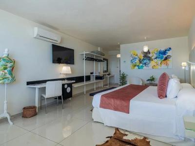 Ons Oceanfront - 98