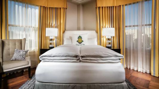 Staypineapple, An Elegant, Union Square - 41