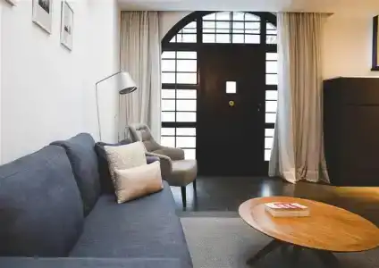 Suites 1478 - 36