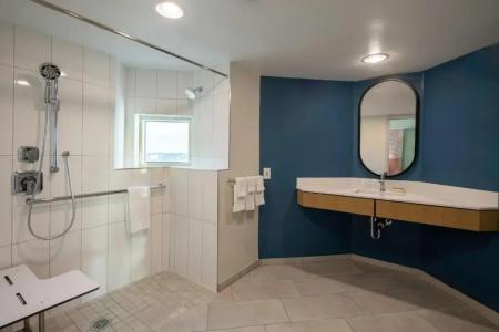 Crowne Plaza Orlando-Universal, An Ihg - 10