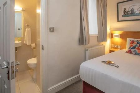 Queensway, Sure Collection by Best Western - 19