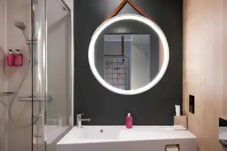 Moxy Edinburgh Fountainbridge - 11