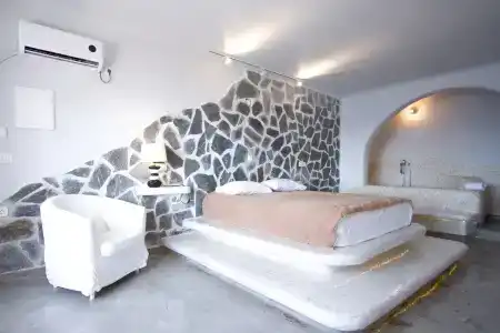 Suites of the Gods Cave Spa - 87