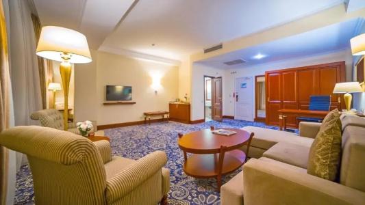 Ramada by Wyndham Almaty - 55