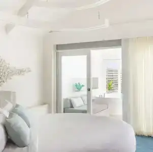 Lux* South Ari Atoll Resort & Villas - 4