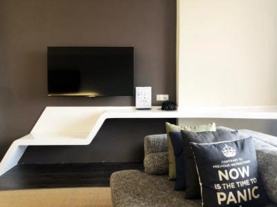 M Roof & Residences - 51