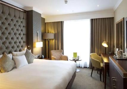 DoubleTree by Hilton London Victoria - 4