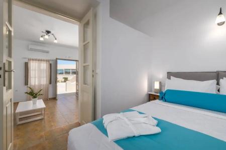 En Plo Boutique Suites Oia Santorini - 40