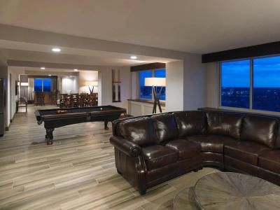 Hyatt Regency - 53
